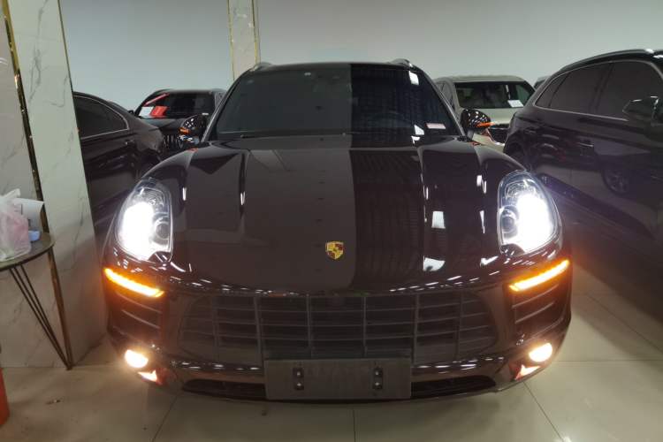 Used Porsche Macan 2017 Macan 2.0T
