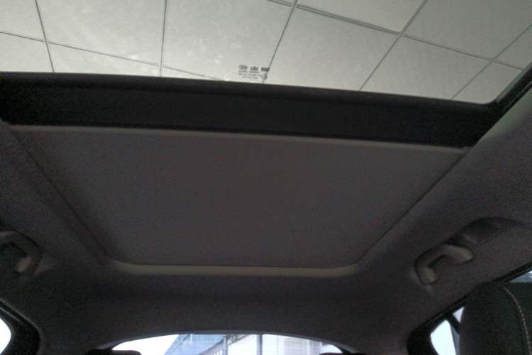 Used Qoros 5 2018 1.6T Automatic Leading Model
