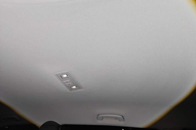 Used Volkswagen Tiguan L 2017 330TSI Automatic Two-Wheel Drive Comfort Edition
