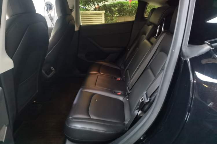 Used Tesla Model Y 2021 Standard Range Rear-Wheel Drive Version