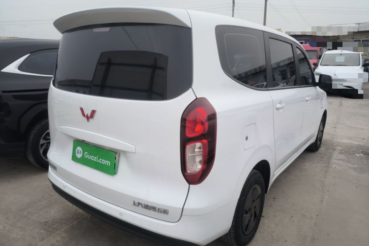 Used Wuling Hongguang New Energy 2025 Extended-Range Hybrid 50KM Comfort Version
