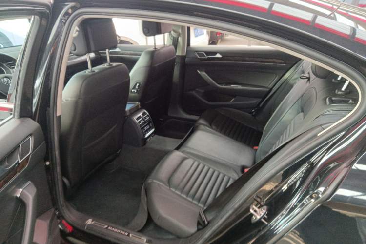 Used Volkswagen Magotan 2018 Facelift 330TSI DSG Luxury Model
