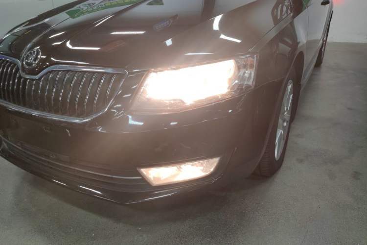 Used Skoda Octavia 2015 1.4TSI DSG Yijun Edition
