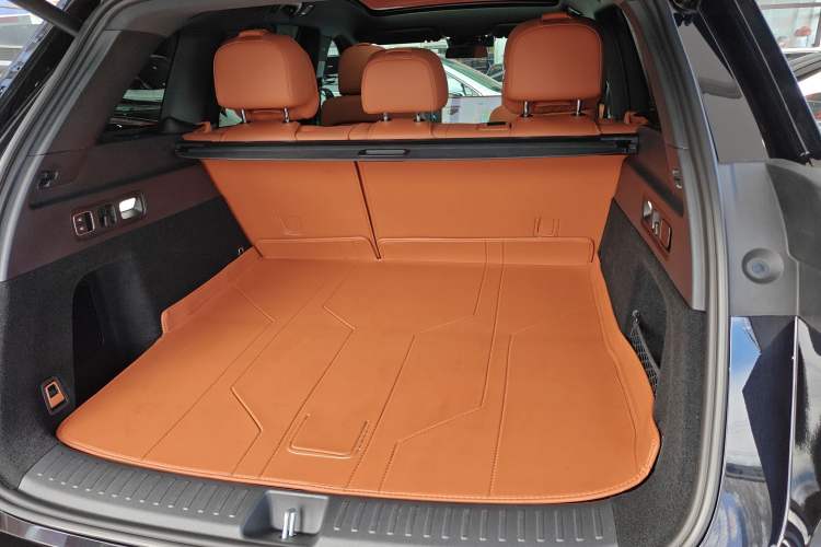 Used Li Auto L6 2025 Max Smart Refresh Edition
