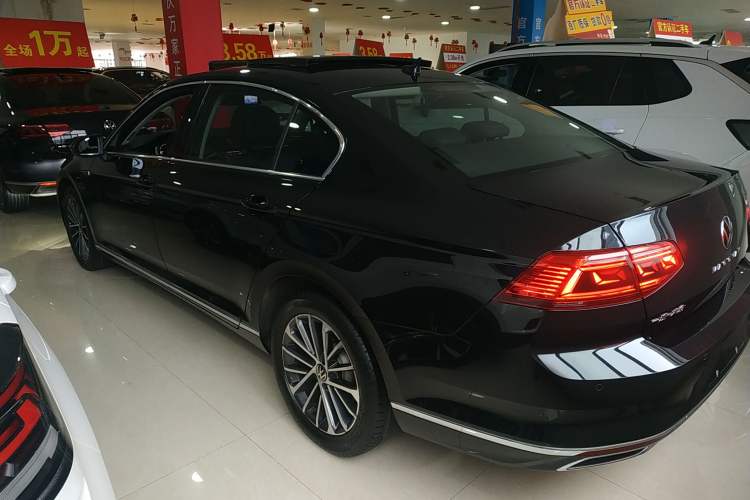 Used Volkswagen Magotan 2020 330TSI DSG Leading Model
