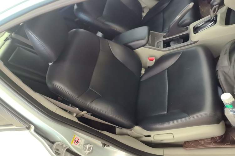 Used Honda Civic 2013 10th Anniversary 1.8L Automatic Comfort Version
