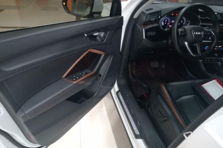 Used Audi Q3 2021 35 TFSI Fashionable and Elegant Model