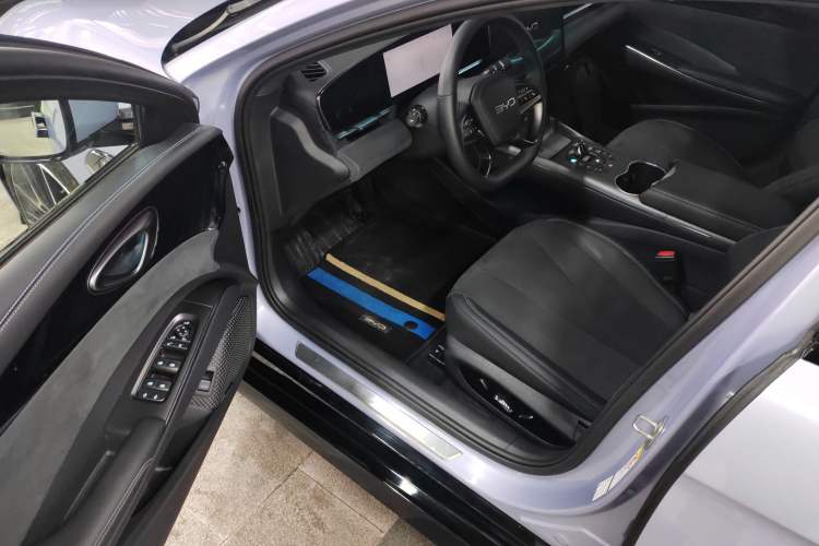 Used BYD Seal 2025 Restyled 600 Four-Wheel Drive Intelligent Driving Version
