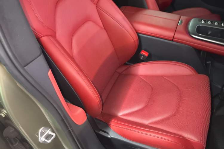 Used  SU7 2024 Four-Wheel Drive Ultra-Long Range Advanced Intelligent Driving Max Edition