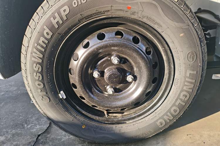 Used Wuling Hongguang New Energy 2024 All-Electric Model 300KM Standard Version