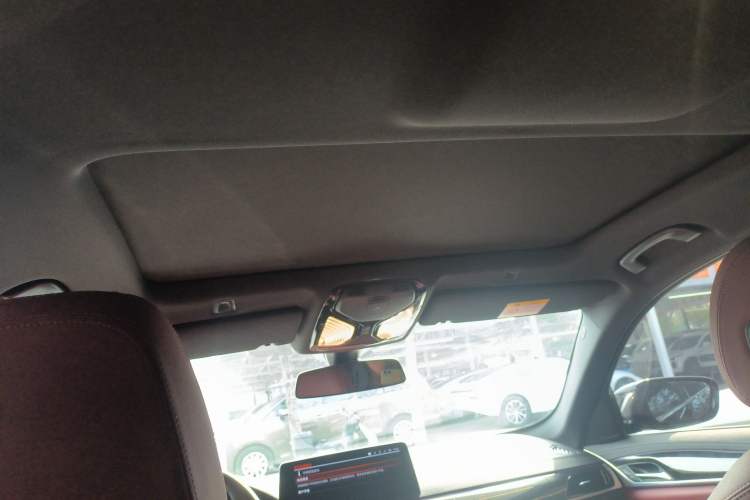 Used BMW 5 Series 2022 Second Facelift 525Li M Sport Package