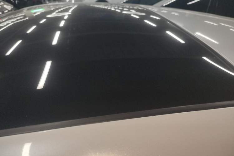 Used Toyota Venza 2023 2.5L Smart Electric Hybrid Dual-Drive Prestige Version
