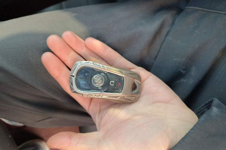 Used Buick Enclave 2020 28T Two-Wheel Drive Prestige Version
