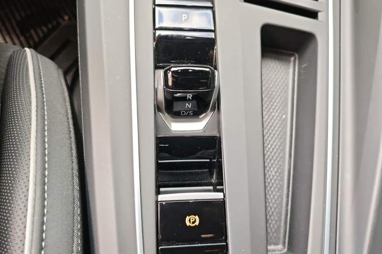 Used Volkswagen Golf 2021 280TSI DSG R-Line
