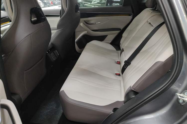 Used BYD Song PLUS New Energy 2025 DM-i Smart Drive 112KM Prestige Model
