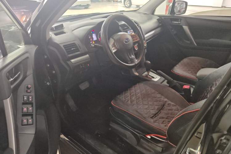 Used Subaru Forester 2014 2.0i Automatic Comfort Edition
