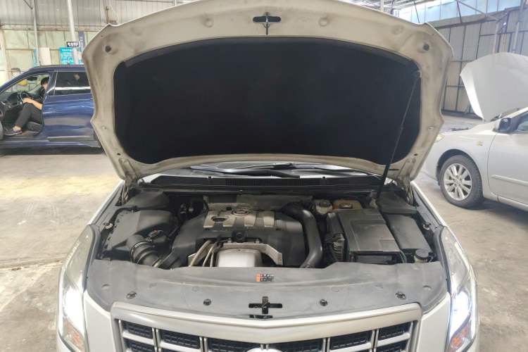 Used Cadillac XTS 2015 28T Comfort Model
