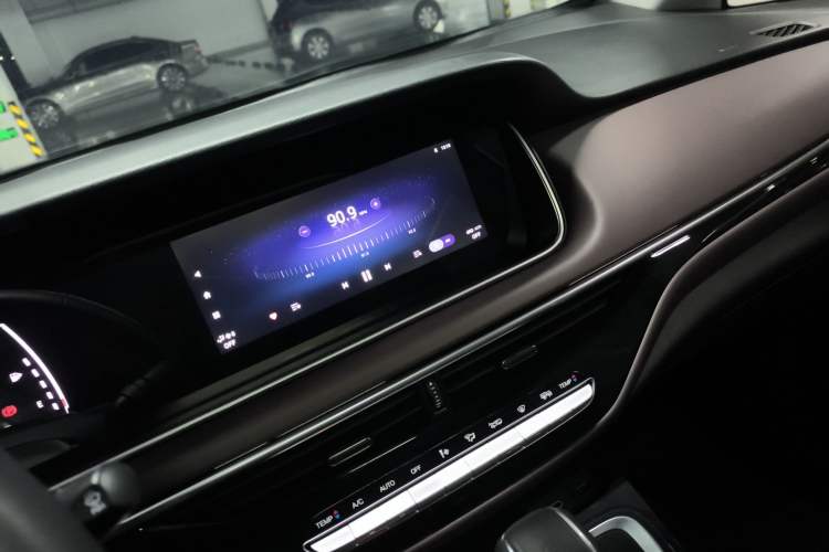 Used GAC Trumpchi M6 2023 PRO 270T DCT Luxury Edition
