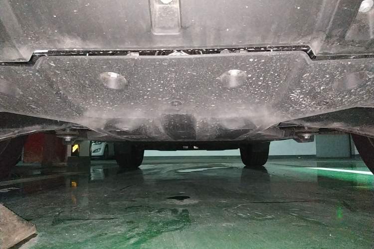 Used  V23 2025 401 Two-Wheel Drive Advanced Edition
