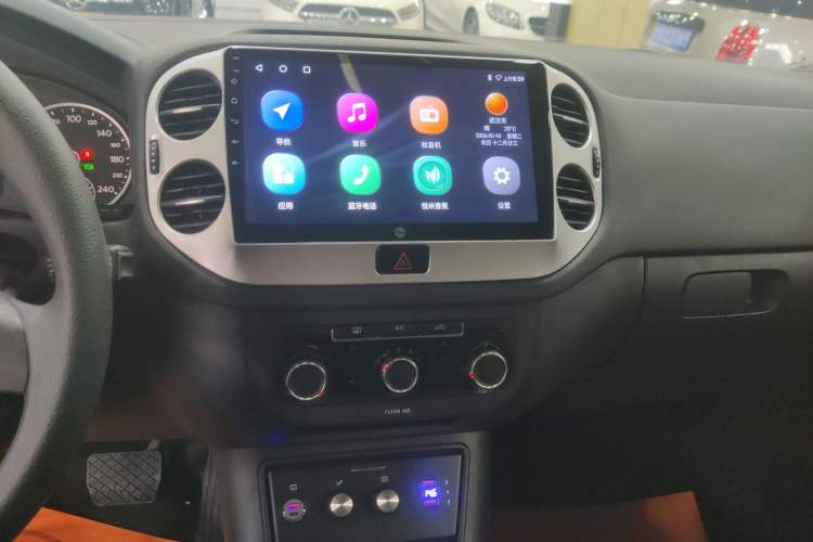 Used Volkswagen Tiguan L 2017 300TSI Automatic Two-Wheel Drive Silk Road Luxury Edition