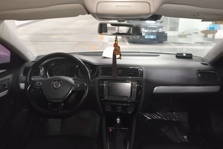 Used Volkswagen Sagitar 2017 1.6L Automatic Comfort Model
