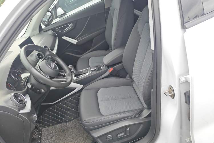 Used Audi Q2L 2018 35 TFSI Fashion Elegant Version China V
