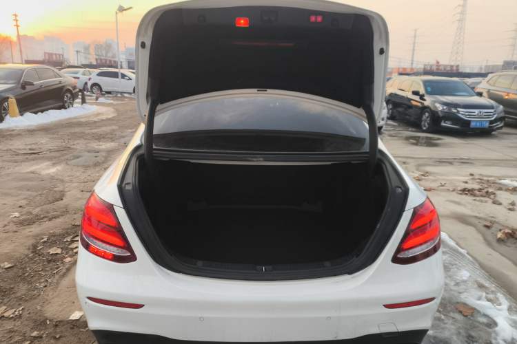 Used Mercedes-Benz E-Class 2016 E 200 L Sport Edition