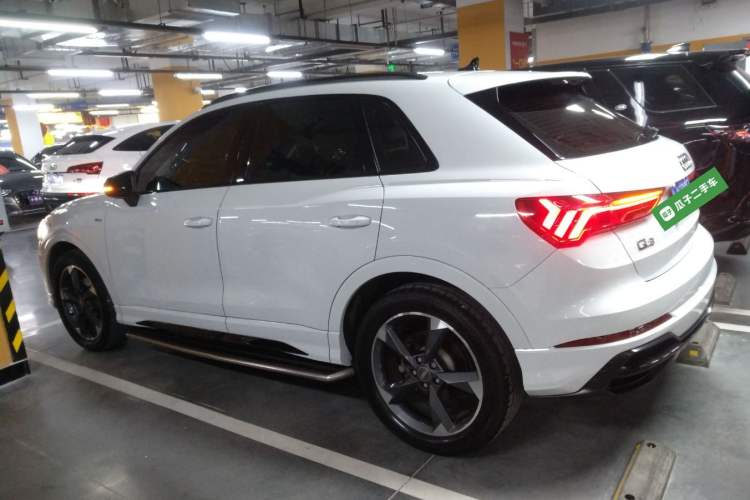 Used Audi Q3 2020 35 TFSI Fashion Dynamic Model
