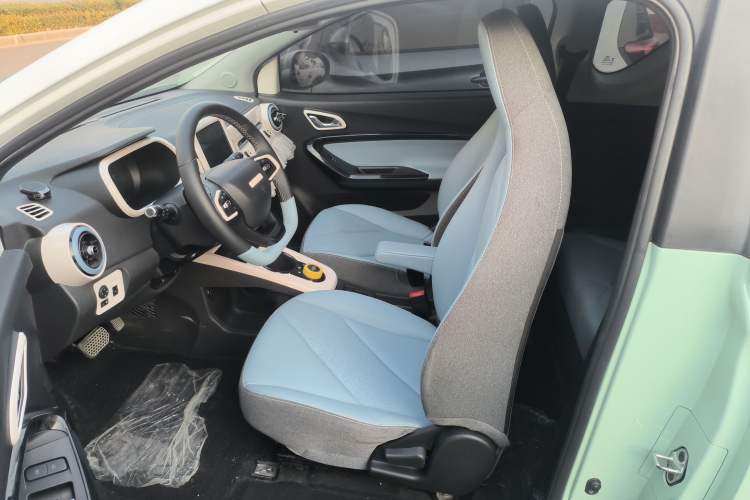 Used Chery Little Ant 2022 Sweet Pink Edition Half-Sugar Version Lithium Iron Phosphate 30 kW 301 km
