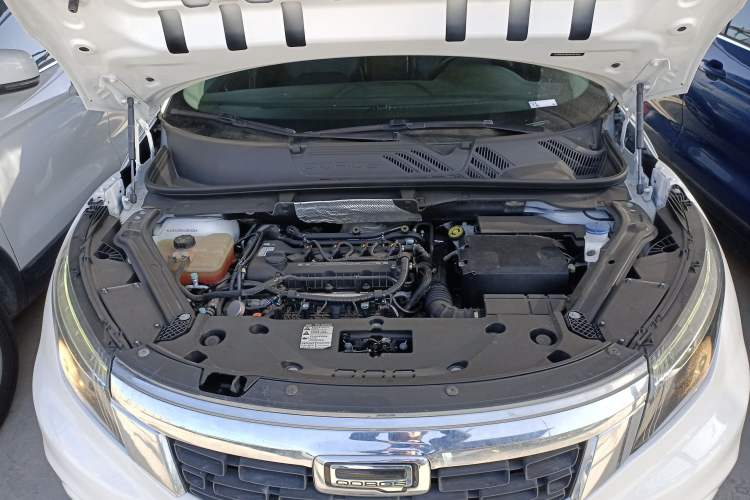 Used Qoros 5 2018 Revised Version 1.6T Automatic Leading Edition