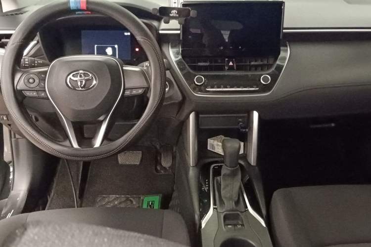 Used Toyota FRONTLANDER 2024 2.0L CVT Elite Edition