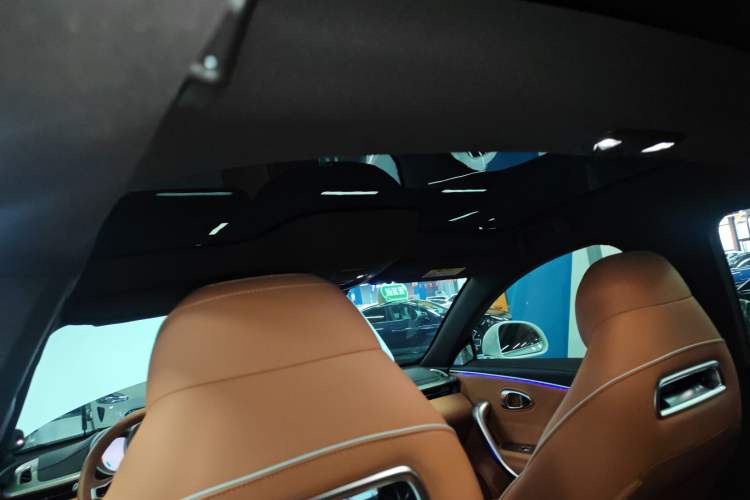 Used ORA Lightning Cat 2022 555 km Luxury Edition