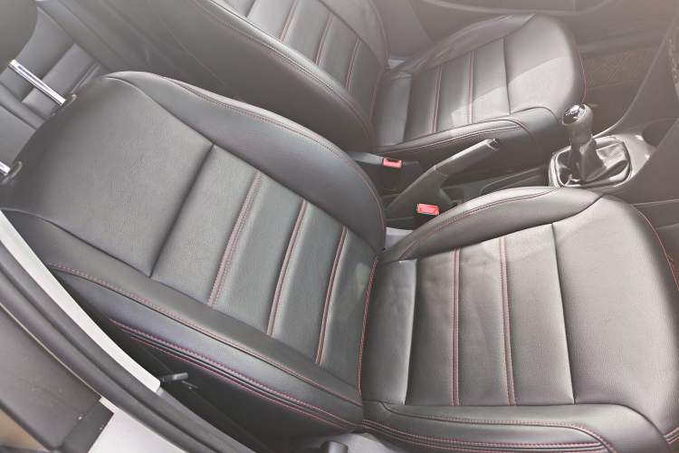 Used Volkswagen Polo 2016 1.4L Manual Fashion Model