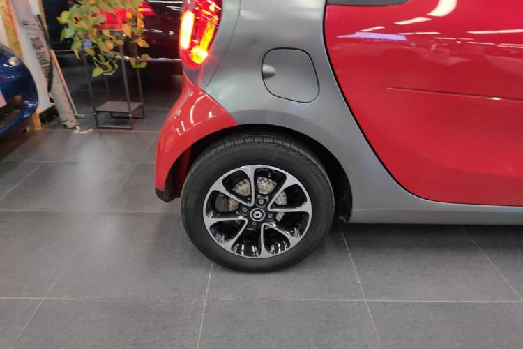 Used  fortwo 2015 1.0L 52 kW Hardtop Passion Edition
