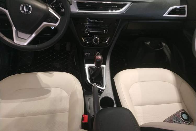 Used Changan Alsvin V7 2015 1.6L Manual Enjoyment Model China V Standard
