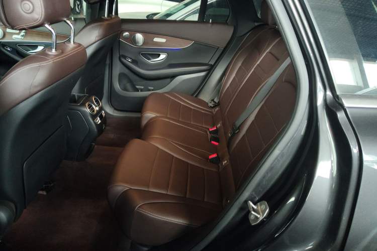 Used Mercedes-Benz GLC 2020 Facelift GLC 300 L 4MATIC Dynamic Edition