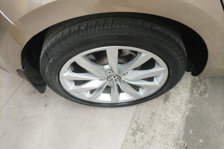 Used Volkswagen Golf 2015 1.4TSI Automatic Flagship Model
