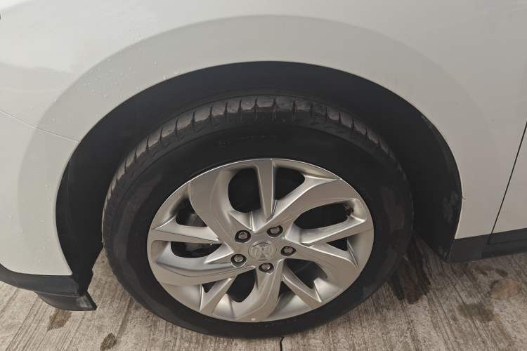 Used Buick Velite 6 2023 430km Range Commuter Version
