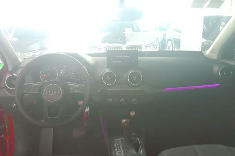 Used Audi Q2L 2018 35 TFSI Launch Exclusive Edition China V