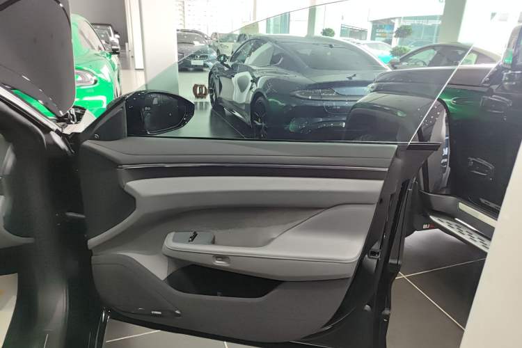 Used Zeekr 001 2024 YOU Edition 100 kWh All-Wheel Drive
