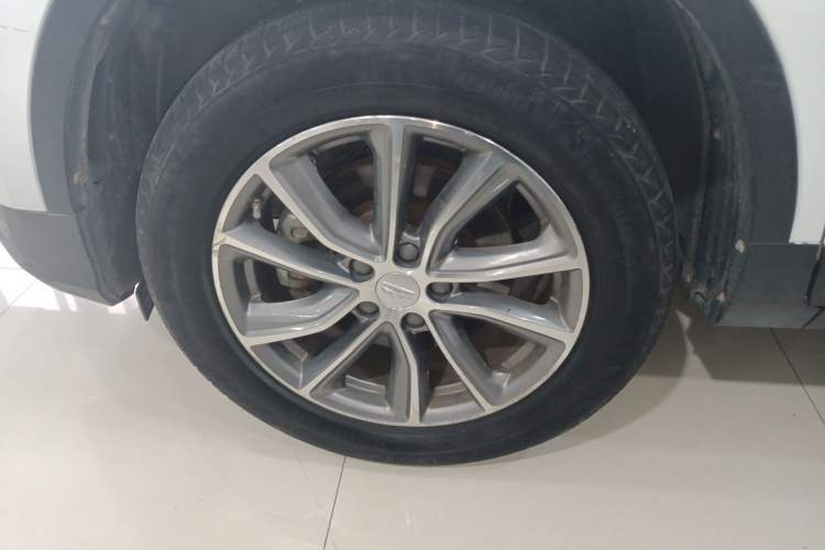 Used Geely Auto Emgrand X7 Sport 2018 1.8TD Automatic Two-Wheel Drive Smart Connect 4G Internet Edition