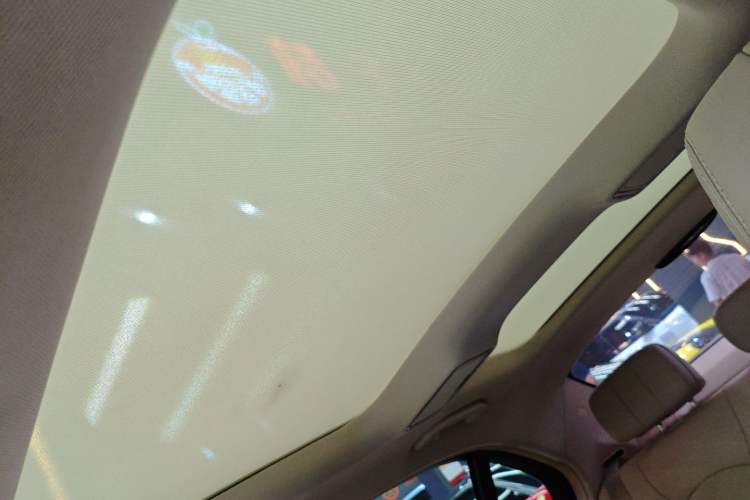 Used Mercedes-Benz C-Class 2015 C 200 L