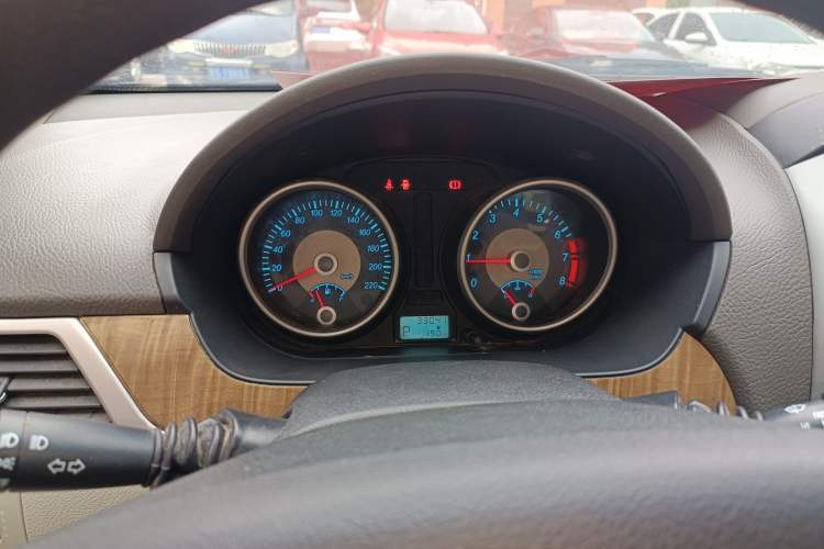 Used Buick Excelle 2015 1.5L Automatic Classic Model
