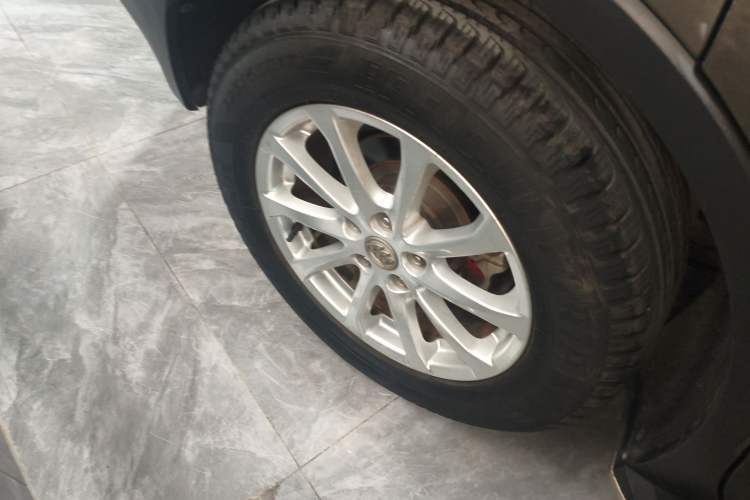 Used Buick Envision 2017 20T Two-Wheel Drive Luxury Model
