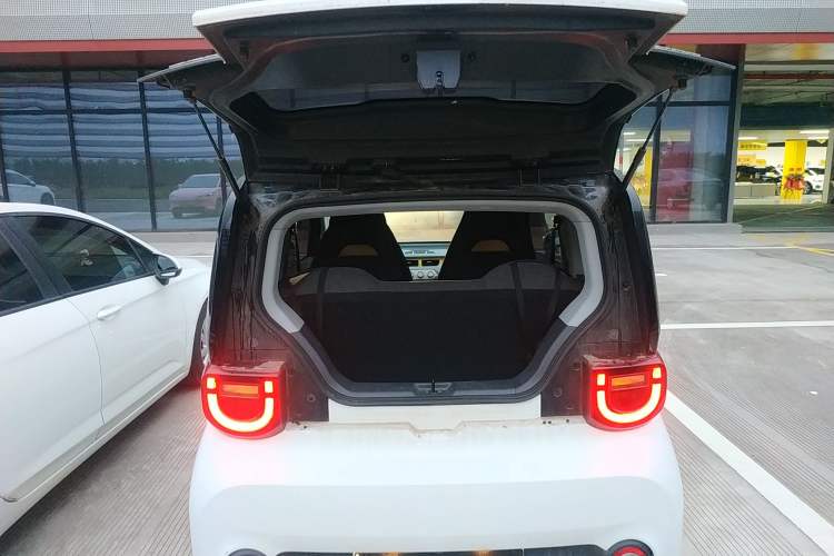 Used Chery QQ Ice Cream 2022 120km Conical Shape Lithium Iron Phosphate