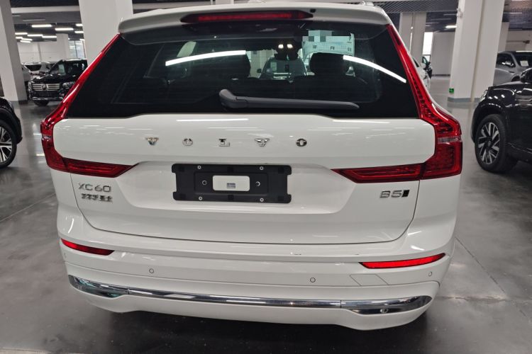 Used Volvo XC60 2025 B5 Four-Wheel Drive Smart & Advanced Luxury Edition
