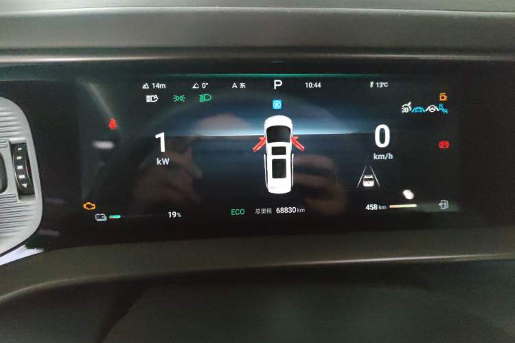 Used Denza D9 2022 DM-i 970 Four-Wheel Drive Flagship Model
