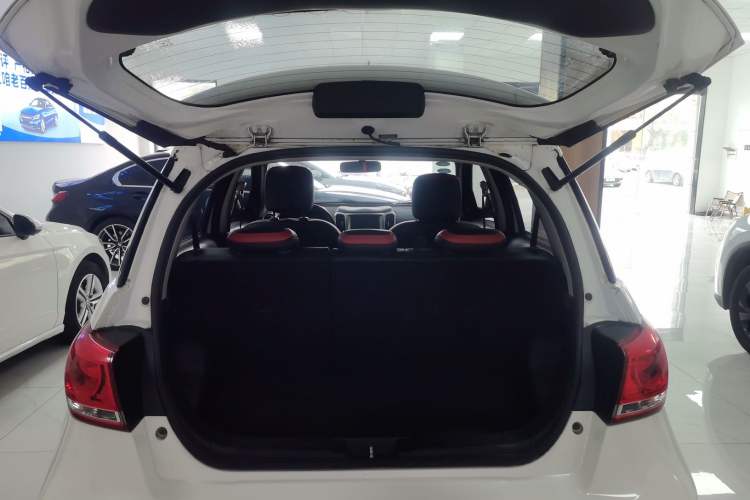 Used Haval H1 2016 Red-Label 1.5L AMT Luxury Model
