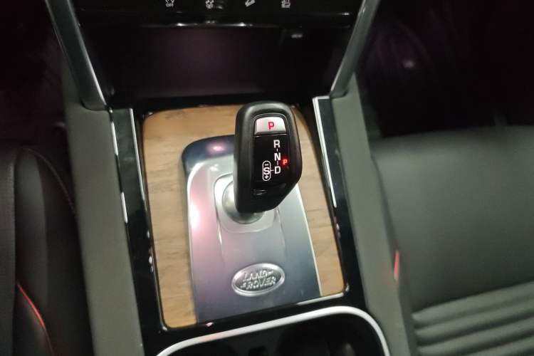 Used Land Rover Discovery Sport 2020 249 PS R-Dynamic Performance Edition