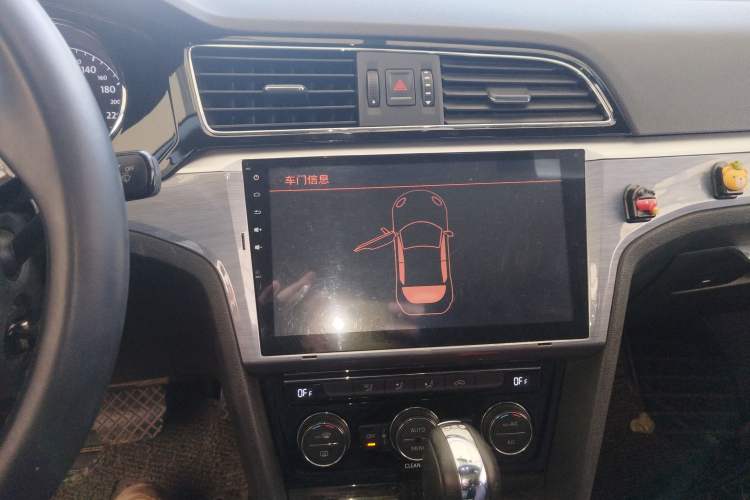 Used Volkswagen Lamando 2015 280TSI DSG Comfort Edition